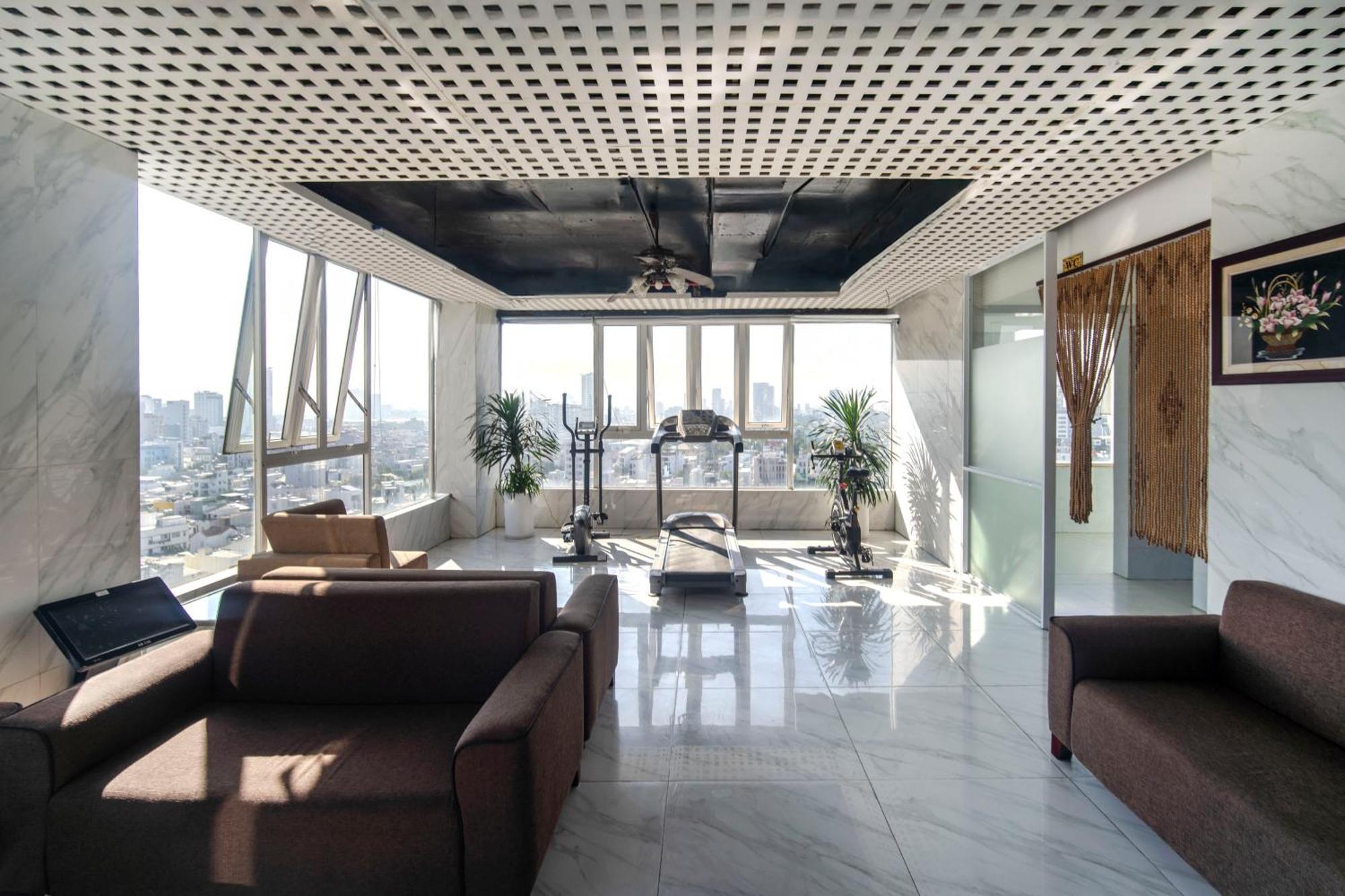 Crystal Hotel By Ha My Danang Exterior photo